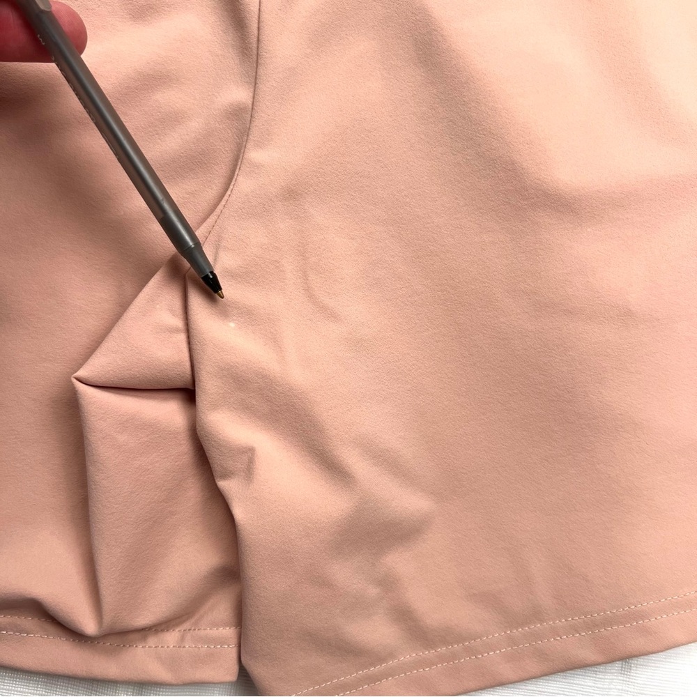 ON Run On Cloud Running Gym Men's Medium 6” Core Shorts Peach - Picture 10 of 11